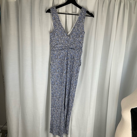 Floral Jumpsuit from Franchesca’s - Picture 3 of 4